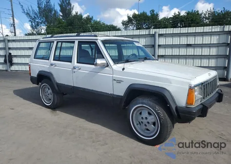 1992 Jeep Cherokee Laredo from USA, damaged, VIN 1J4FT58S6NL236558